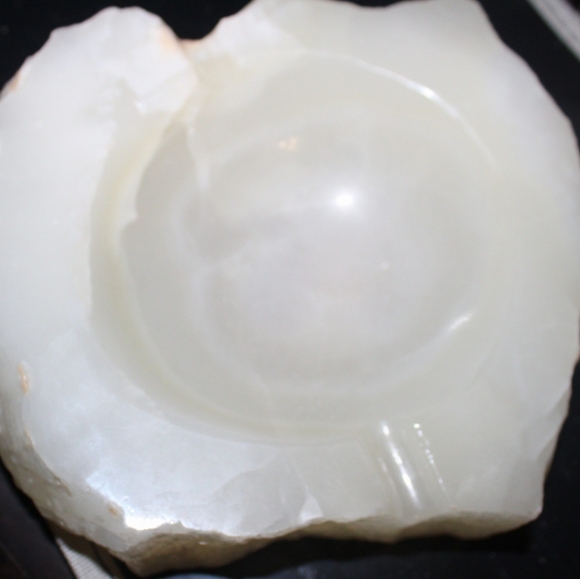 Vintage Alabaster Ashtray - Picture 6 of 16